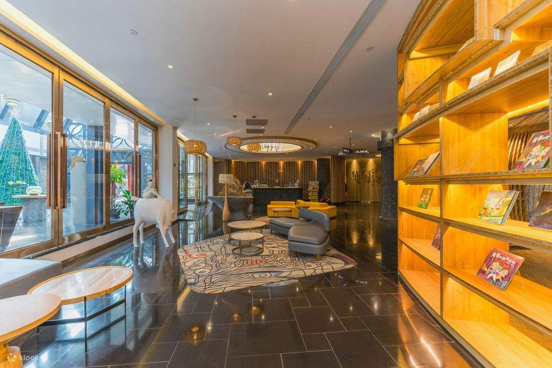 [Inside Gankeng Ancient Town/Directly reach Futian Port Line 10] Shenzhen OCT Gankeng Ancient Town - Nanxianglou Art Hotel Accommodation Package